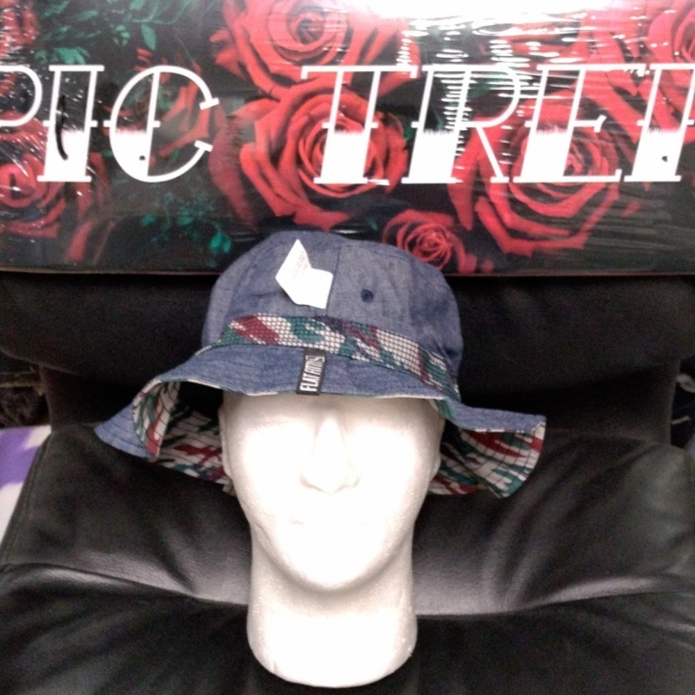 Flat Fitty Reversible Bucket hat - Picture 4 of 5
